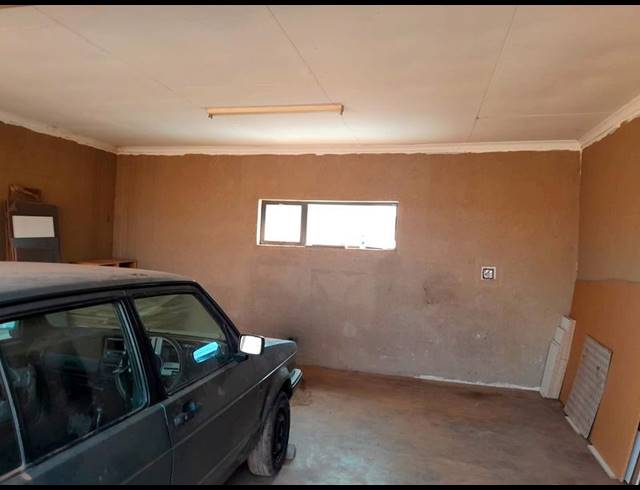 3 BEDROOM HOUSE FOR SALE IN MOHLAKENG